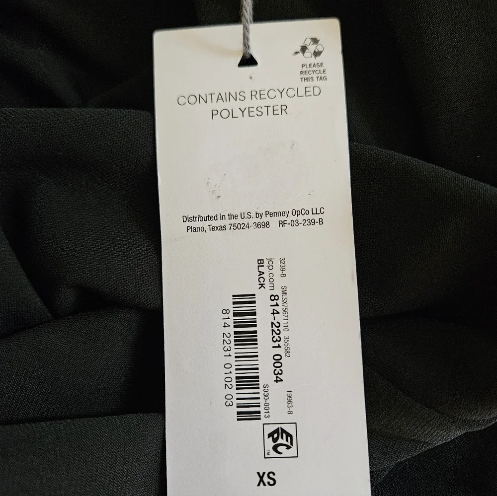 NWT Liz Claiborne Elegant Black Short Sleeve Tee